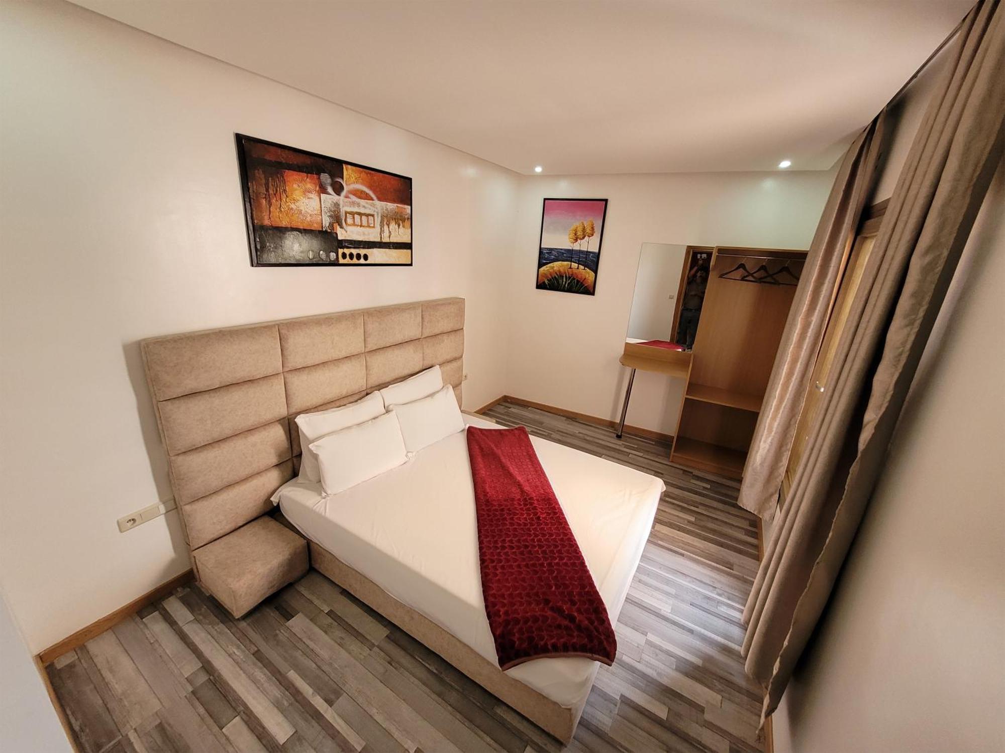 Appart-Hotel Residence Titanic Тізніт Екстер'єр фото